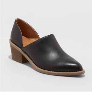 Target Universal Threads Rylie Low Cut Bootie